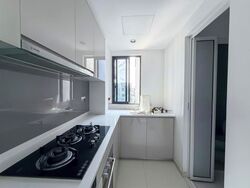 Lake Grande (D22), Condominium #557691211